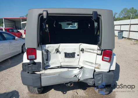 2010 Jeep Wrangler Unlimited Sahara from USA, damaged, VIN 1J4BB5H1XAL232113